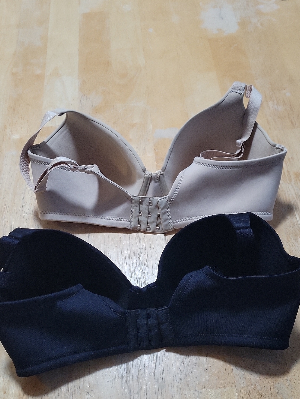 Set Of 2 Vanity Fair Beauty Back Full Coverage Bras 36D - Picture 8 of 12